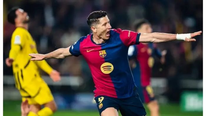 Transformasi Sepak Bola: Dari Formasi Taktis Hingga Teknologi