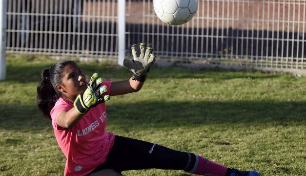 Latihan Kiper: Refleks Dan Posisi Yang Tepat