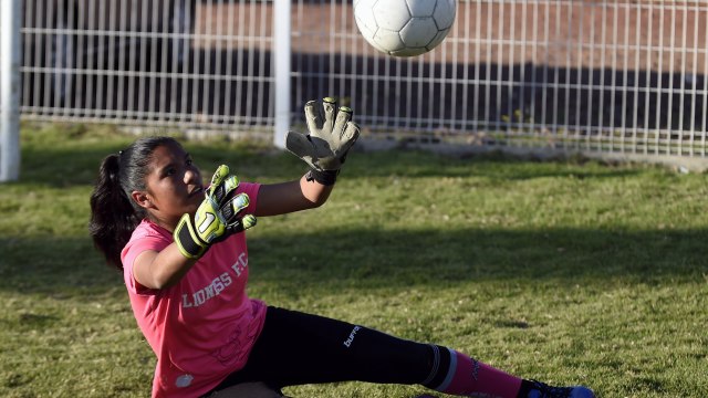 Latihan Kiper: Refleks Dan Posisi Yang Tepat