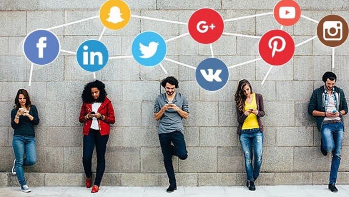 Transformasi Media News Di Era Digital Dan Media Sosial