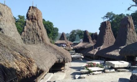 Ragam Kebiasaan Unik Di Berbagai Daerah Indonesia