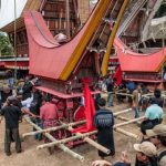 Tradisi Lokal Tetap Bertahan Di Tengah Perubahan Zaman